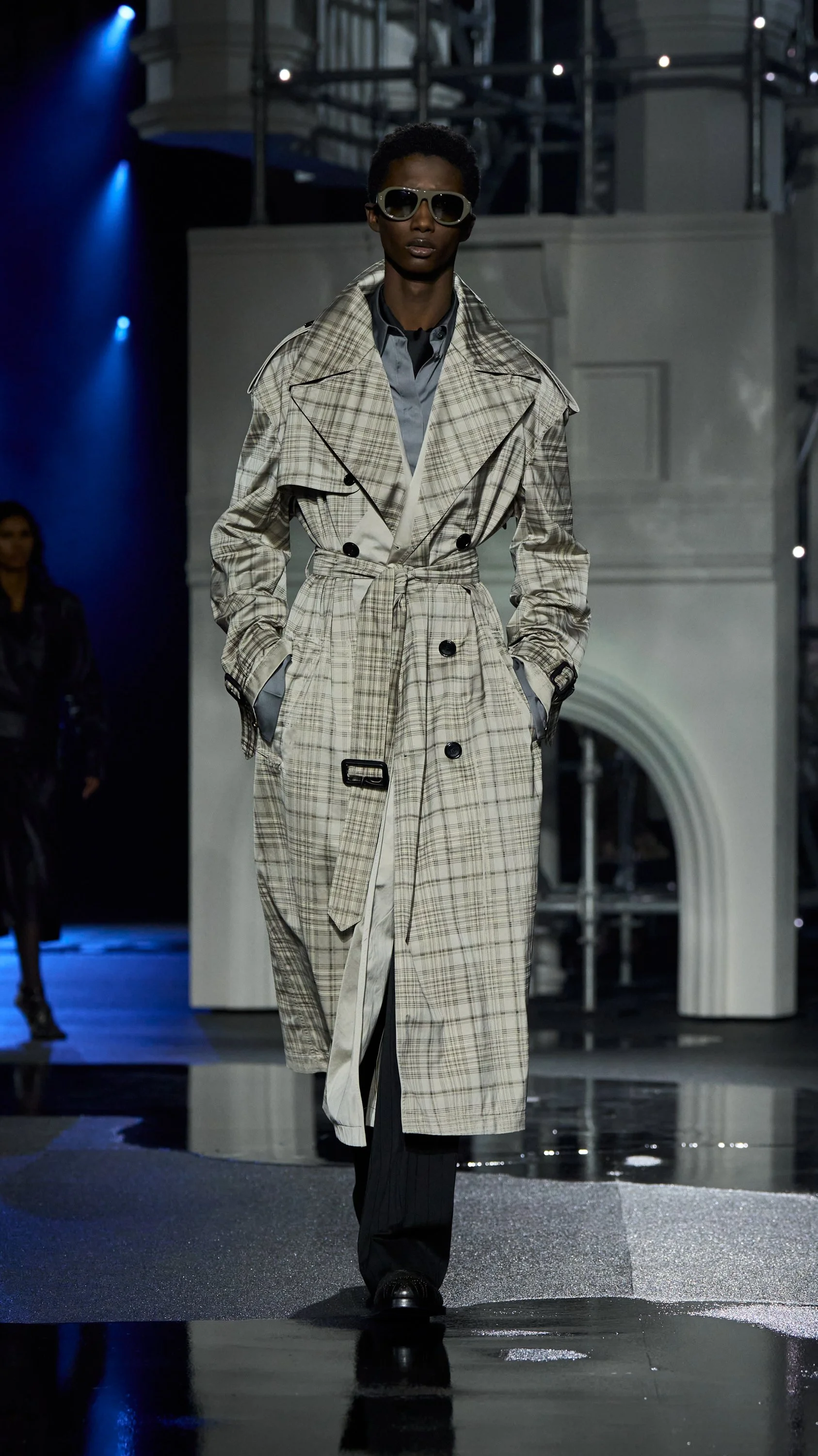 BURBERRY'S WINTER 2026 RETURNS TO THE CITY — Numéro Netherlands